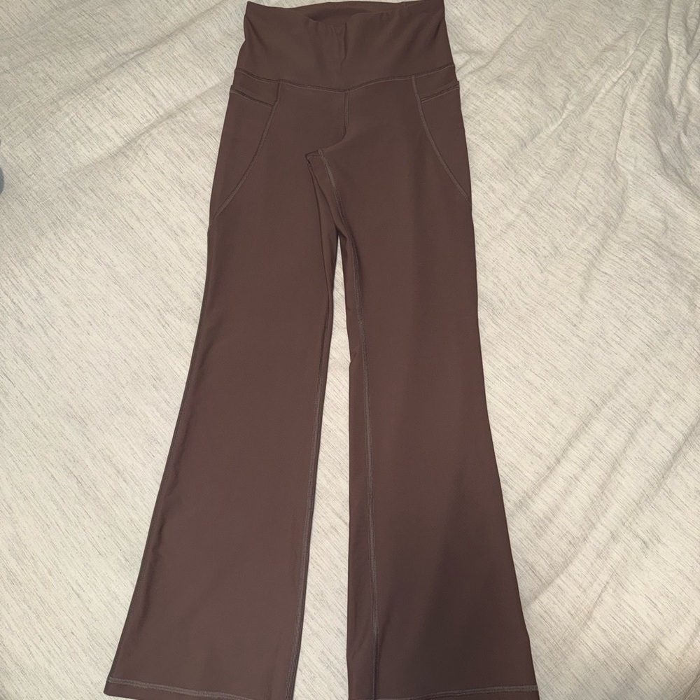 Old Navy Powersoft Flare Leggings - Medium Petite